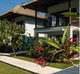 Living Asia Resort and Spa  в Сенггиги