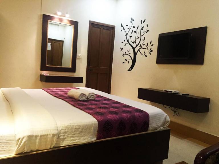 Hotel Veenus International 