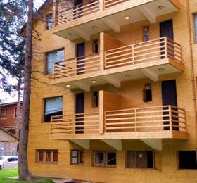 Hotel Pine Spring Gulmarg  в Гульмарге
