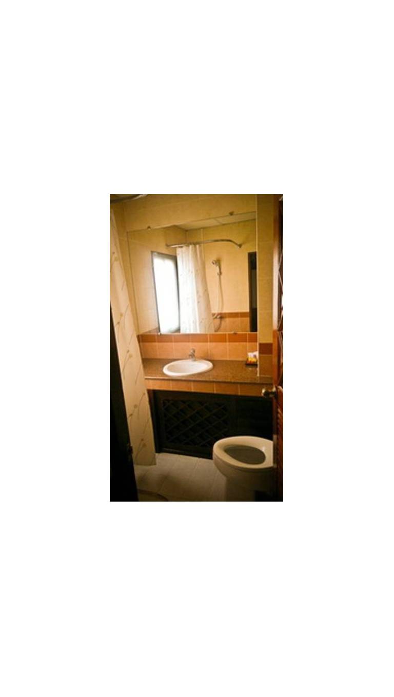 Thana Hotel & Guest House 