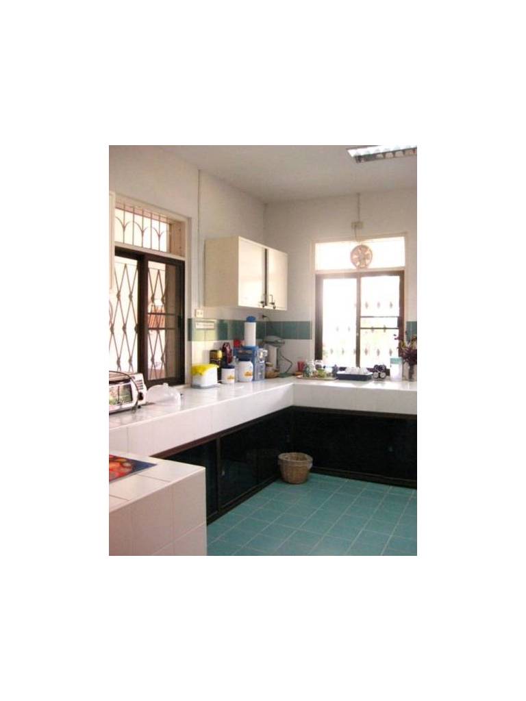 Baan Rub Aroon Guesthouse 