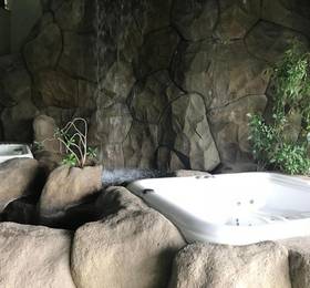 St Laurn Meditation & Spa  в Ширди