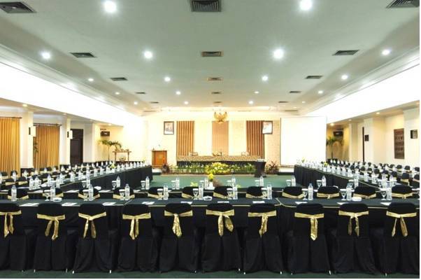 Singgasana Hotel Surabaya  4* Индонезия, Сурабая