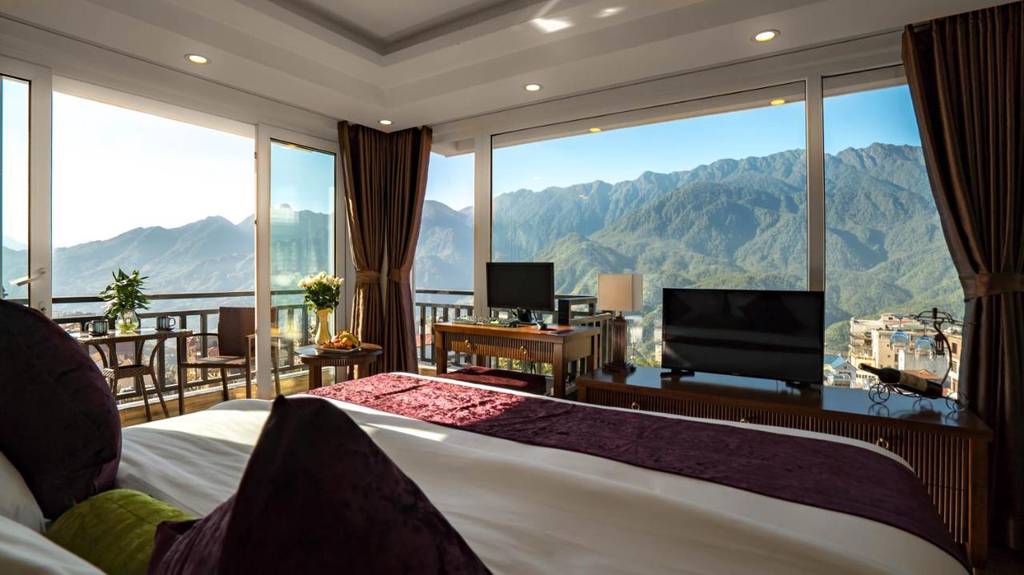 Sapa Paradise View Hotel  3*