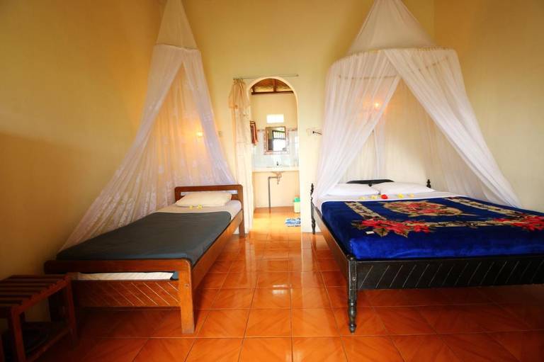 Made Homestay & Bungalow 