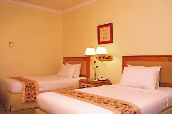 Weta International Hotel 3* Индонезия, Сурабая