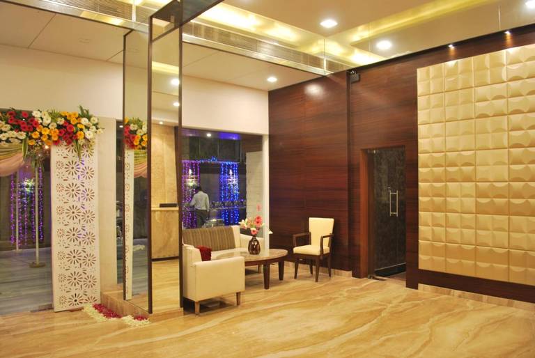 Yogi Metropolitan Hotel 