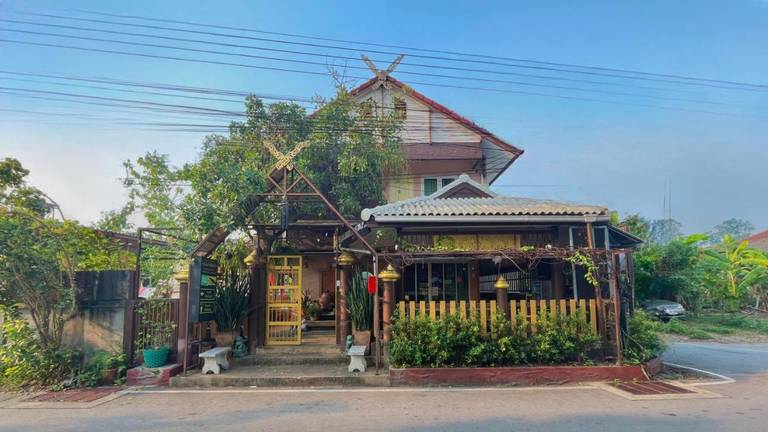 Baanbaramee Guesthouse 