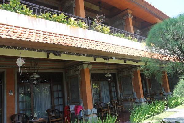 Puri Mango Guesthouse  2* Индонезия, Санур