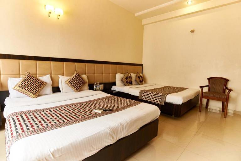 Hotel Ganapati Palace 