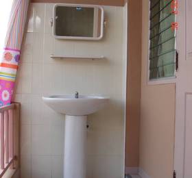 Rapeepong Guesthouse  в Нане