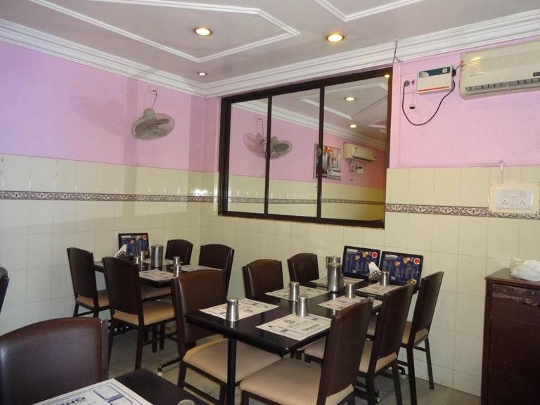 Hotel Sri Sabthagiri 