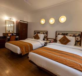 Hotel Nami Residency  в Ахмадабаде