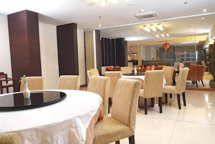 Serela Riau Bandung Hotel 3* Индонезия, Бандунг