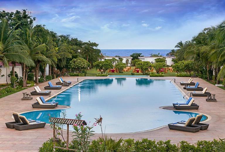 Chariot Beach Resort 