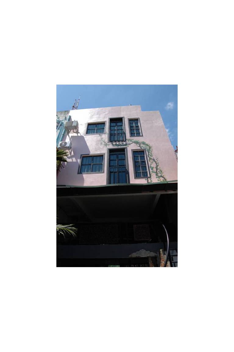 The Sculpture Hostel 