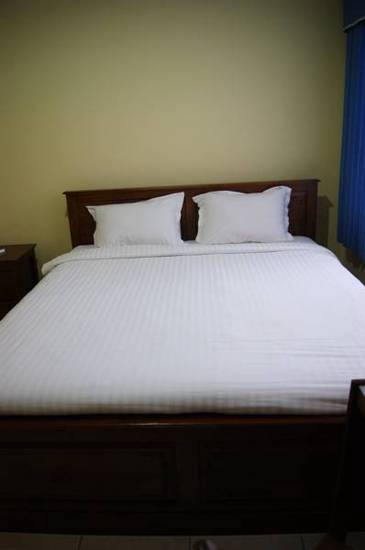 Hotel Grand Sumatera  2* Индонезия, Сурабая