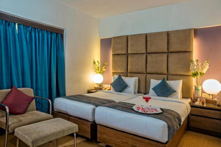 Yogi Executive Hotel 