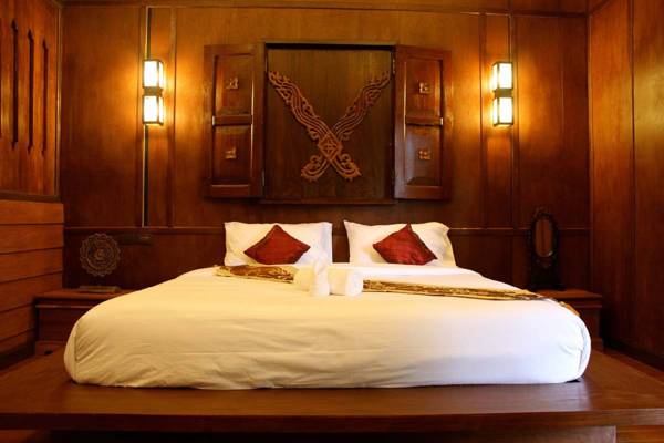 Chompor Lanna Hotel 