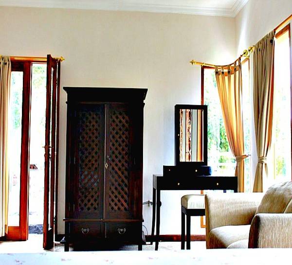 De Bukit Dago Villa  1* Индонезия, Бандунг