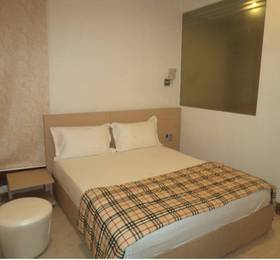Relax Suites Hotel  в Газиабаде