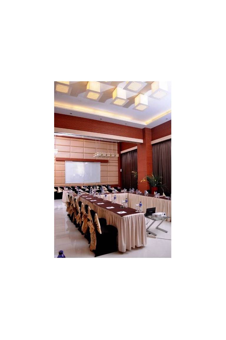 Scarlet Dago Hotel 