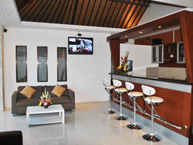Tanjung Lima Villa