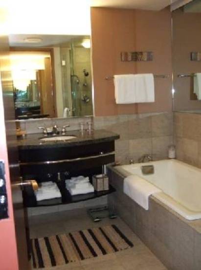 Hong Thien 1 Hotel  3* Вьетнам, Хюэ