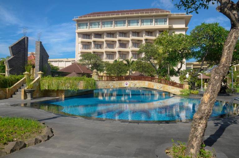 LOMBOK RAYA HOTEL