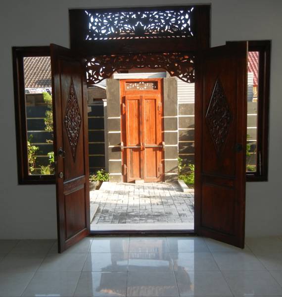 Monica Bali Villa 4*