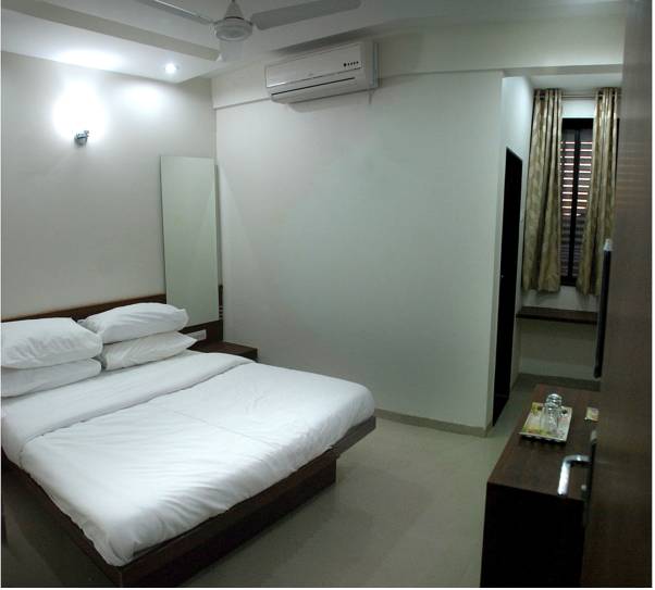 Hotel Sai Srushti  2* Индия, Ширди