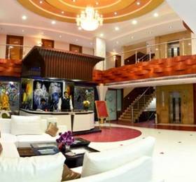 Hotel Raj Mandir  в Харидваре