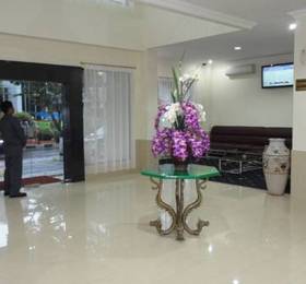 Lira Aulia Hotel  в Баликпапане