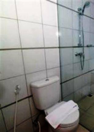 Griyo Avi Hotel  2* Индонезия, Сурабая