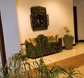 Hotel Widodaren  в Сурабае