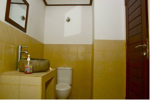 Manis Homestay Индонезия, Амед
