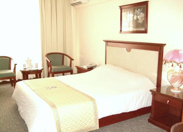 Huu Nghi Hotel 