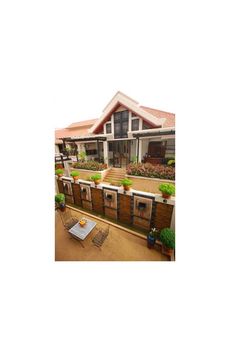 Tea Vana Hotel 