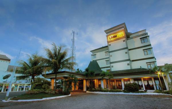 Umm Inn Hotel 2* Индонезия, Маланг
