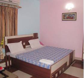 Hotel Red Inn  в Агре