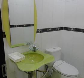 Hotel Divachk  в Манадо
