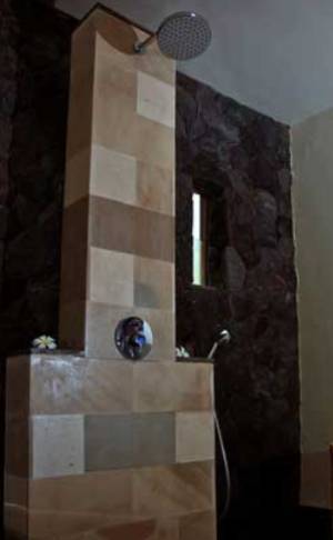DLegon Luxury Villas
