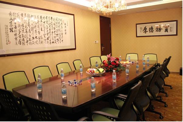 Jun Hao Hotel  4* Китай, Дунгуань