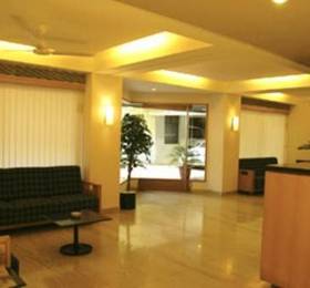 Hotel Skylon  в Ахмадабаде