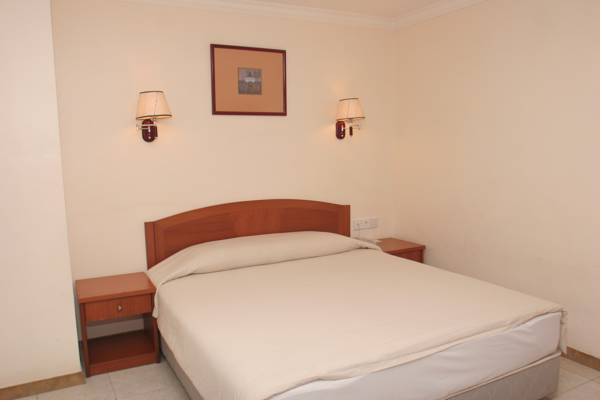 Indah Hotel  2* Индонезия, Нагоя