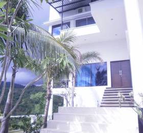 Villa Locco  в Сенггиги