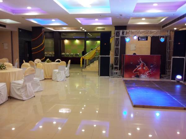 Rousha Inn  1* Индия, Газиабад