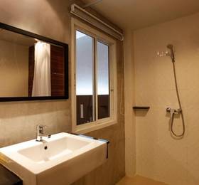Nize Hotel в Пхукете