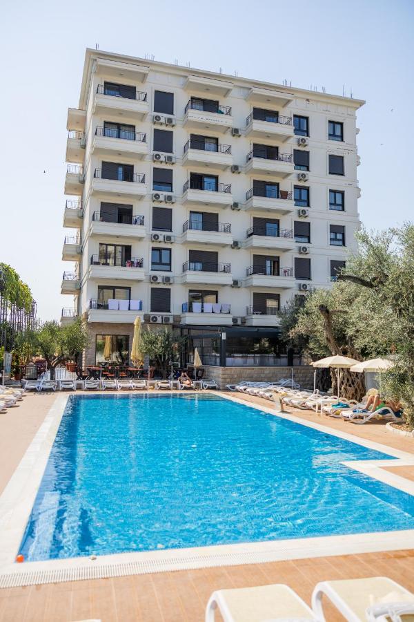 Pharos Hotel