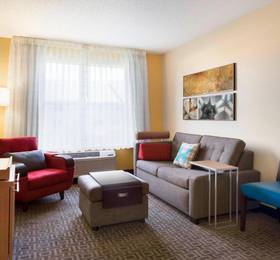 TownePlace Suites by Marriott Chicago Naperville  в Нэпервилле